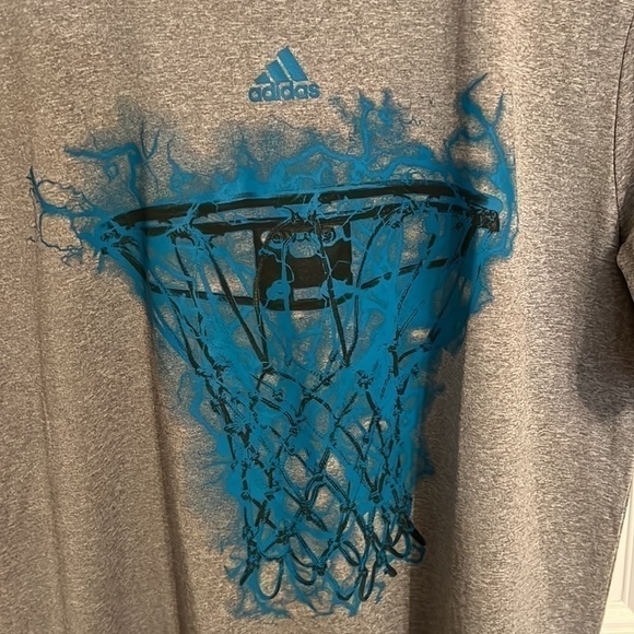 adidas Men’s Medium Athletic shirt - Picture 3 of 5